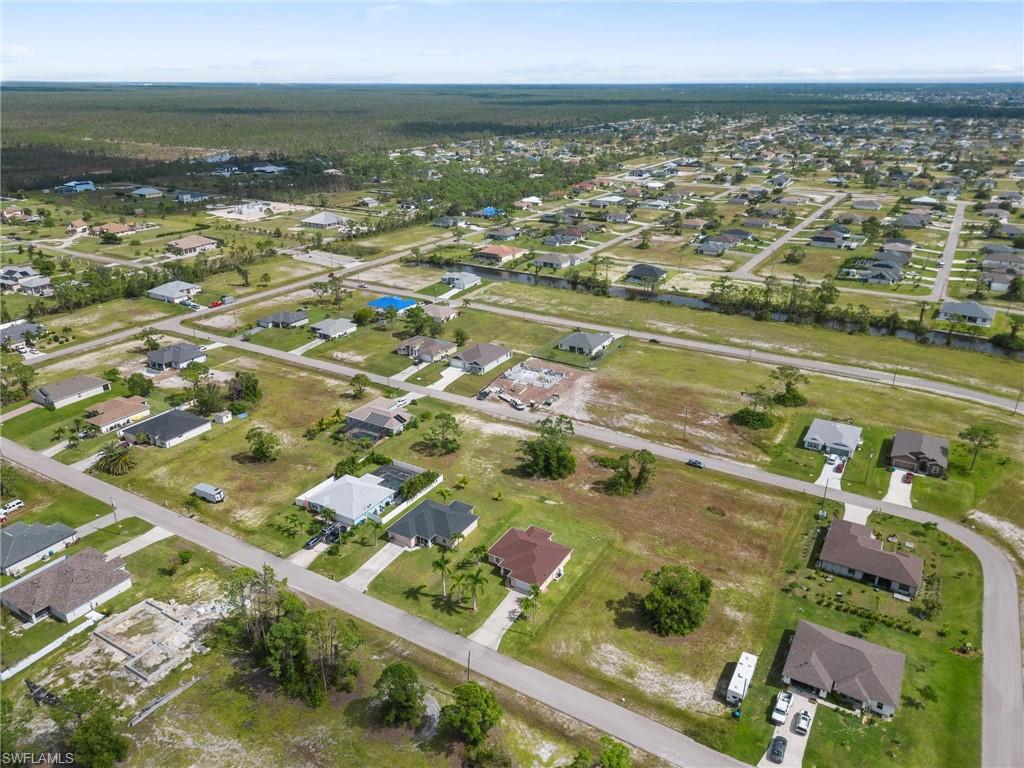 CAPE CORAL - Land