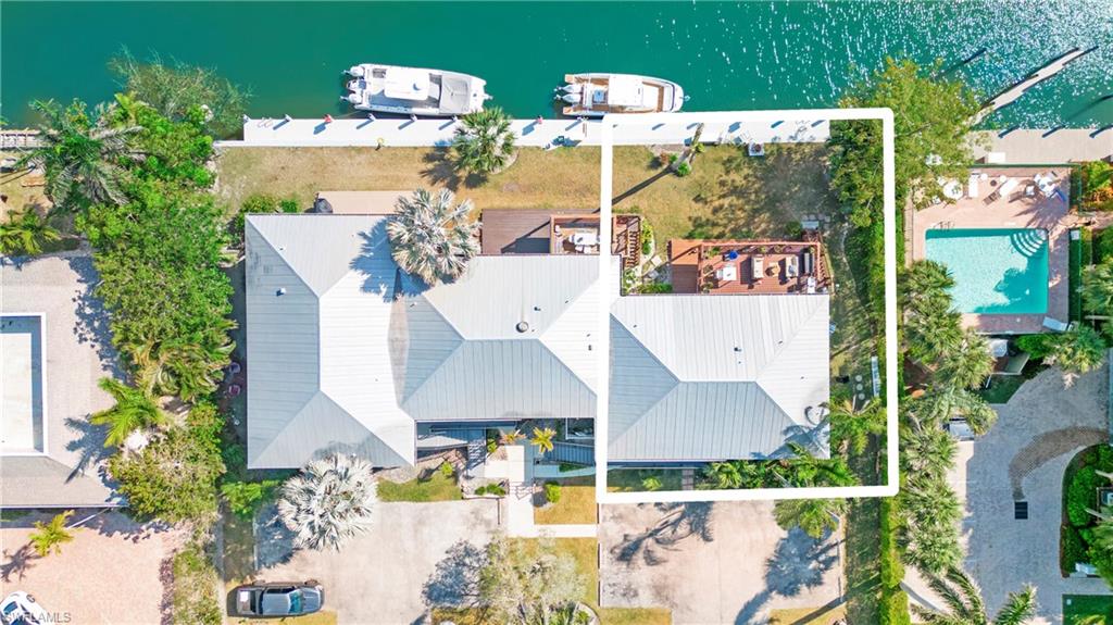 BOATHOUSE - Residential