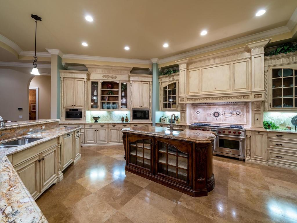 AQUALANE SHORES - Residential