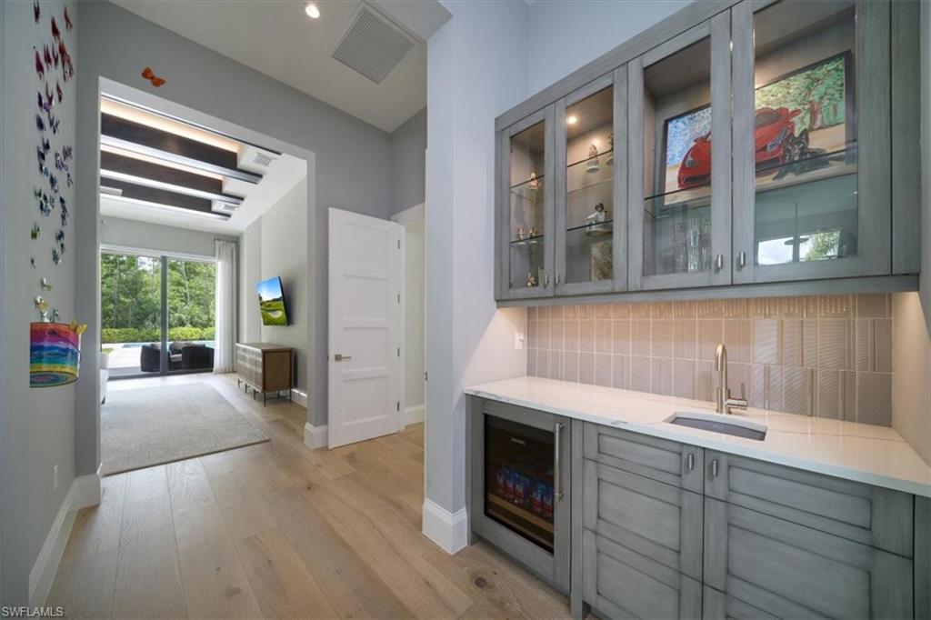 QUAIL WEST - Residential