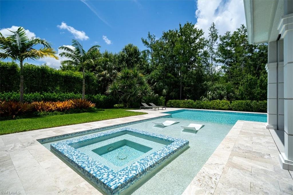 QUAIL WEST - Residential
