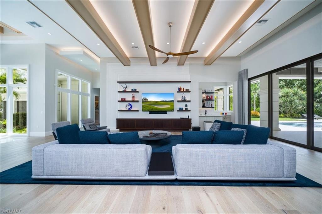 QUAIL WEST - Residential