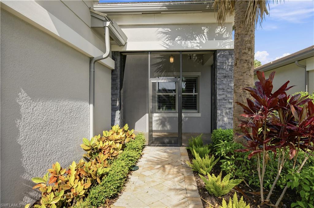 VALENCIA TRAILS - Residential