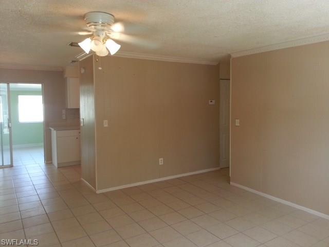 LAKEVILLE - Residential