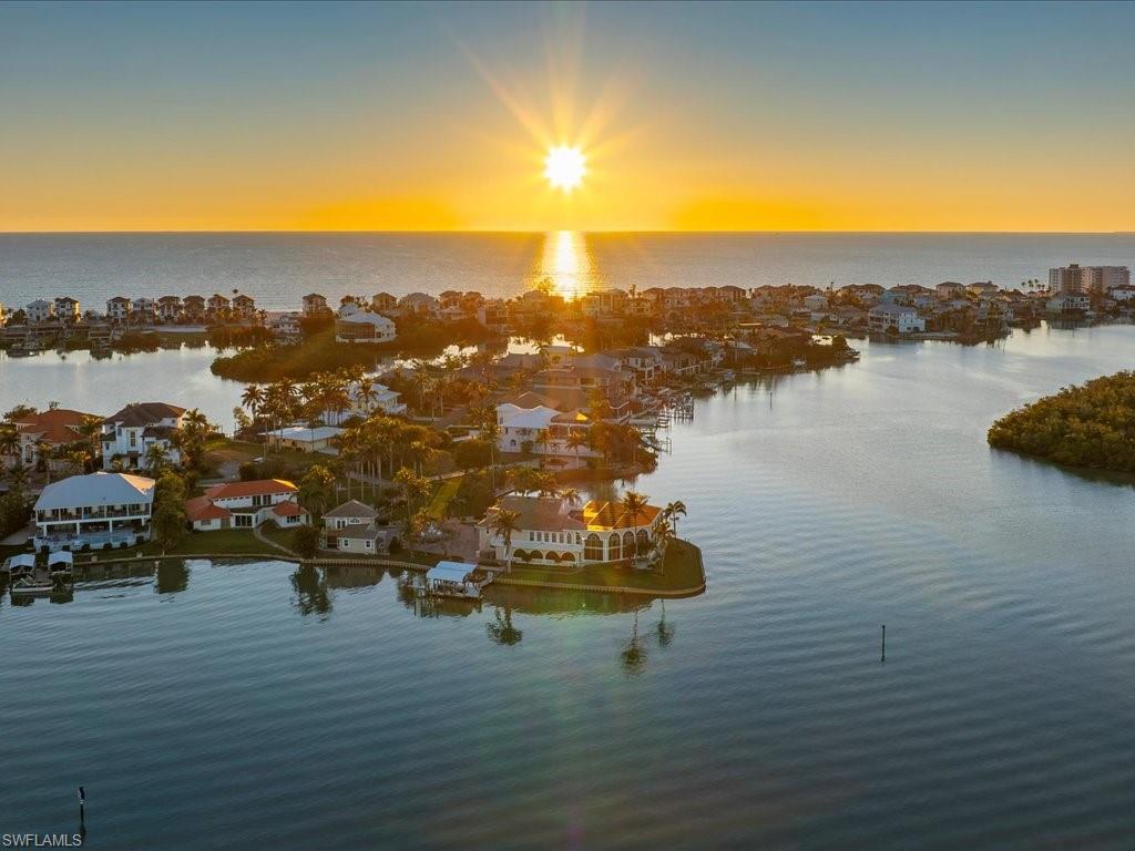 CAROLANDS - Residential