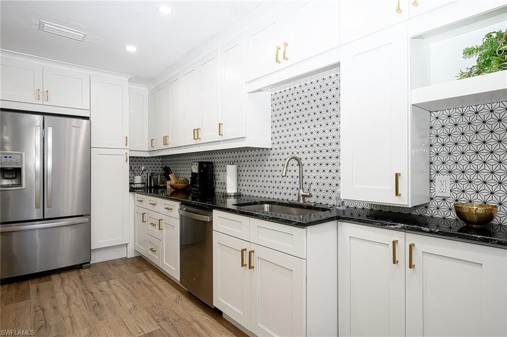 BEACHWALK HOMES - Residential Lease