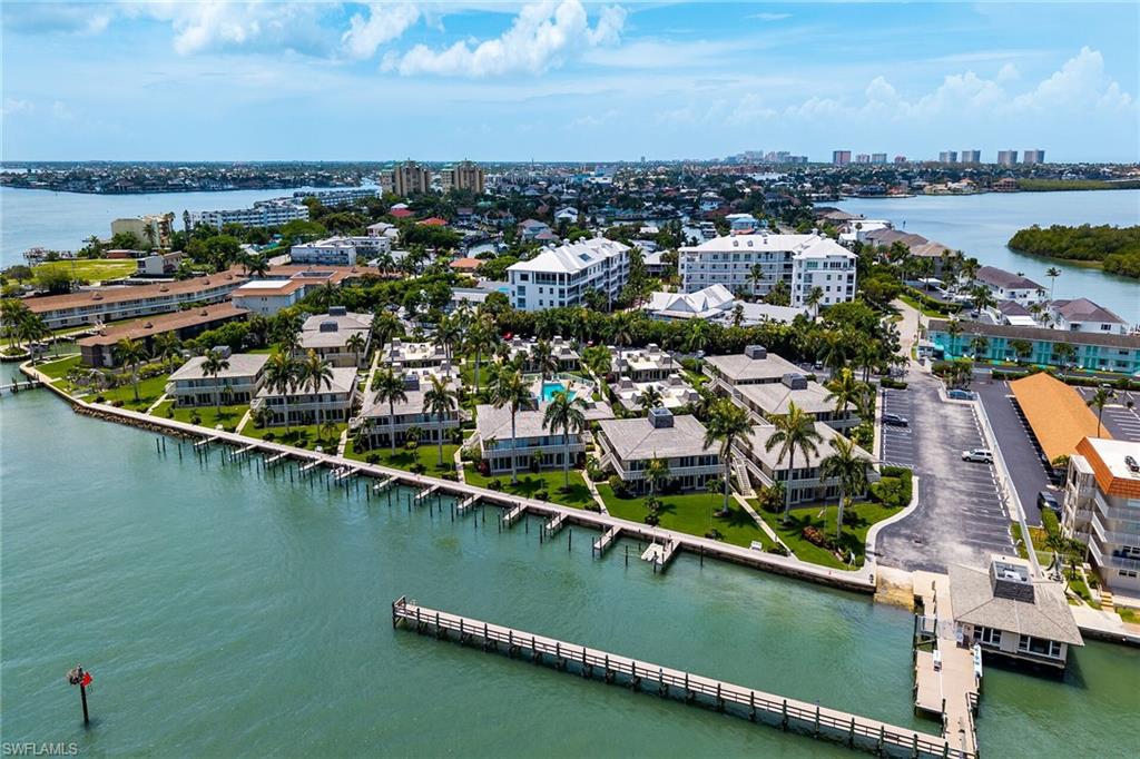 VILLE DE MARCO - Residential