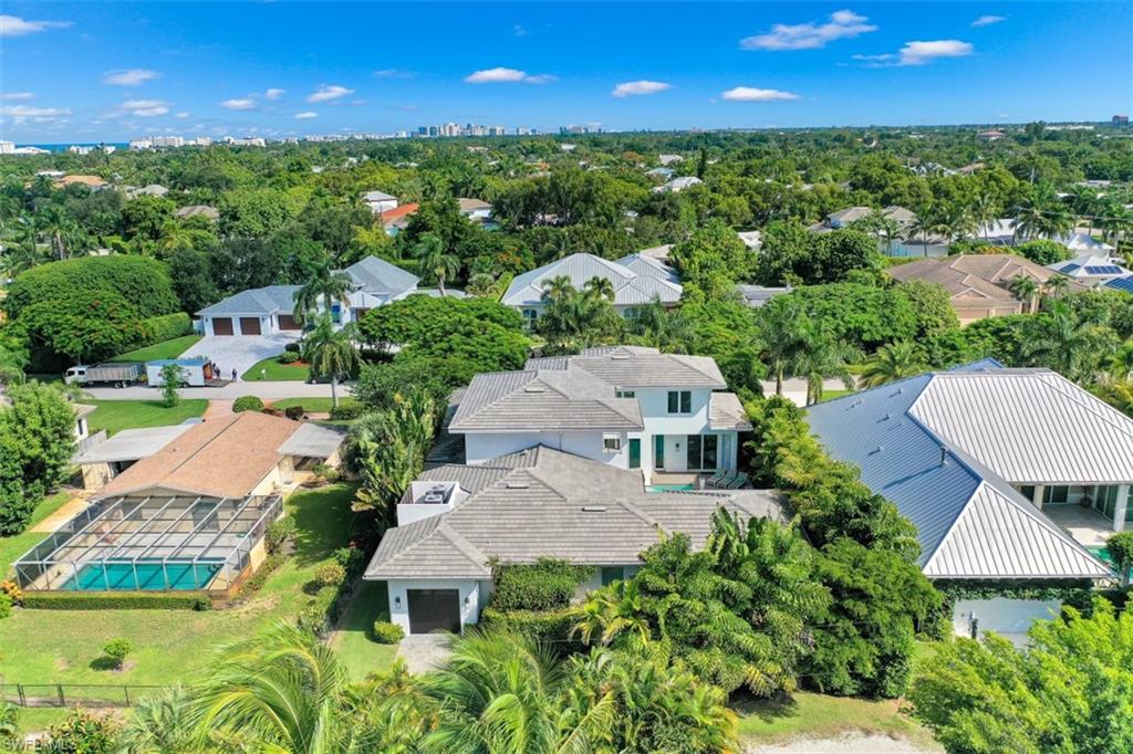 RIDGE LAKE - Residential