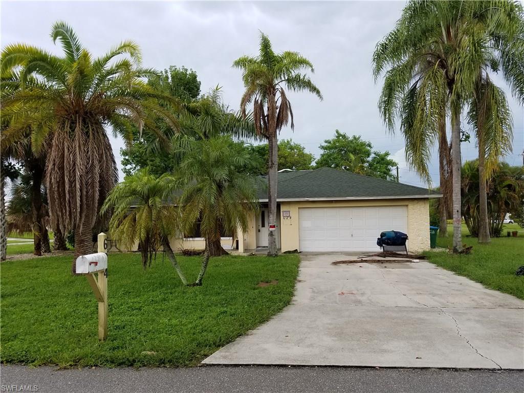 ATTENTION INVESTORS!!! Bring your skilled GCs... Great potential flip, fire damaged property needs full renovation. Bring your highest and best CASH OFFER offer by Monday 7/25/2016 before 5 PM.