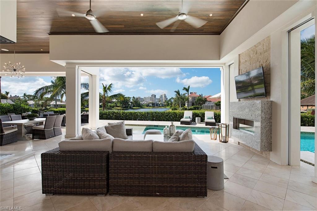 PARK SHORE - Residential