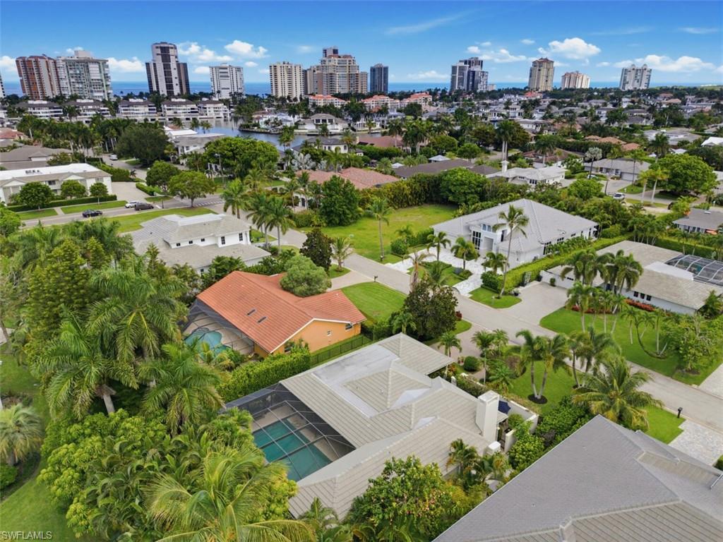 PARK SHORE - Residential
