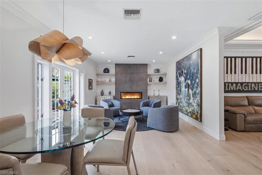 PARK SHORE - Residential