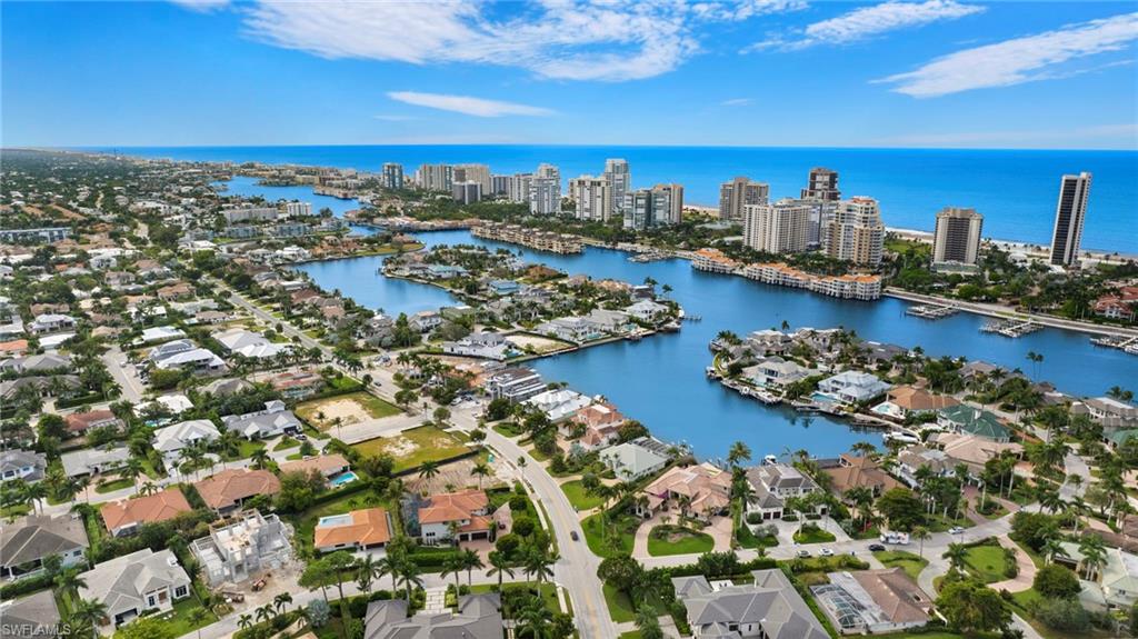 PARK SHORE - Residential