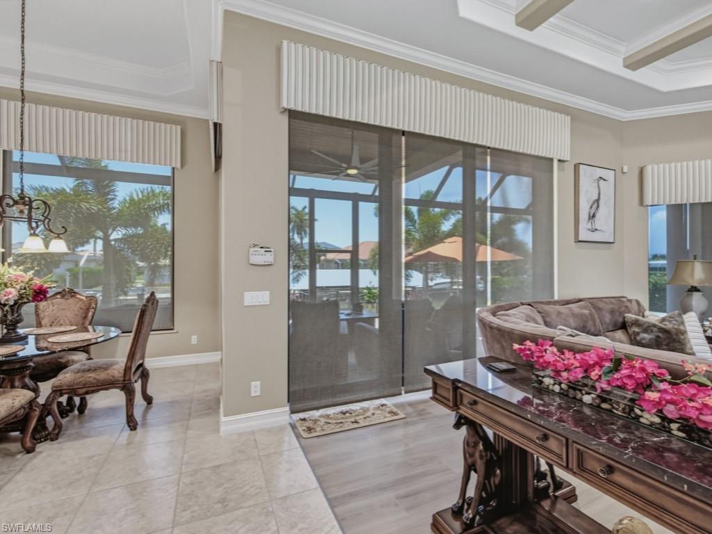 MARCO BEACH - Residential