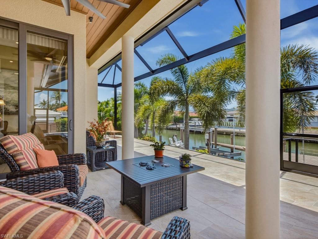 MARCO BEACH - Residential