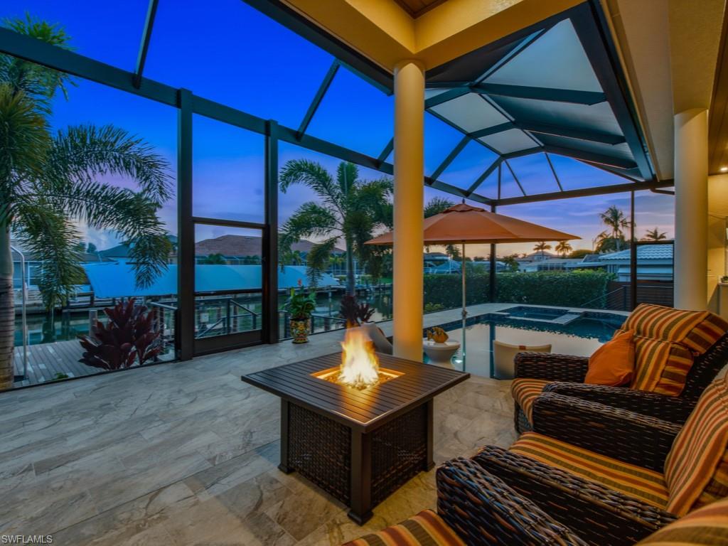 MARCO BEACH - Residential