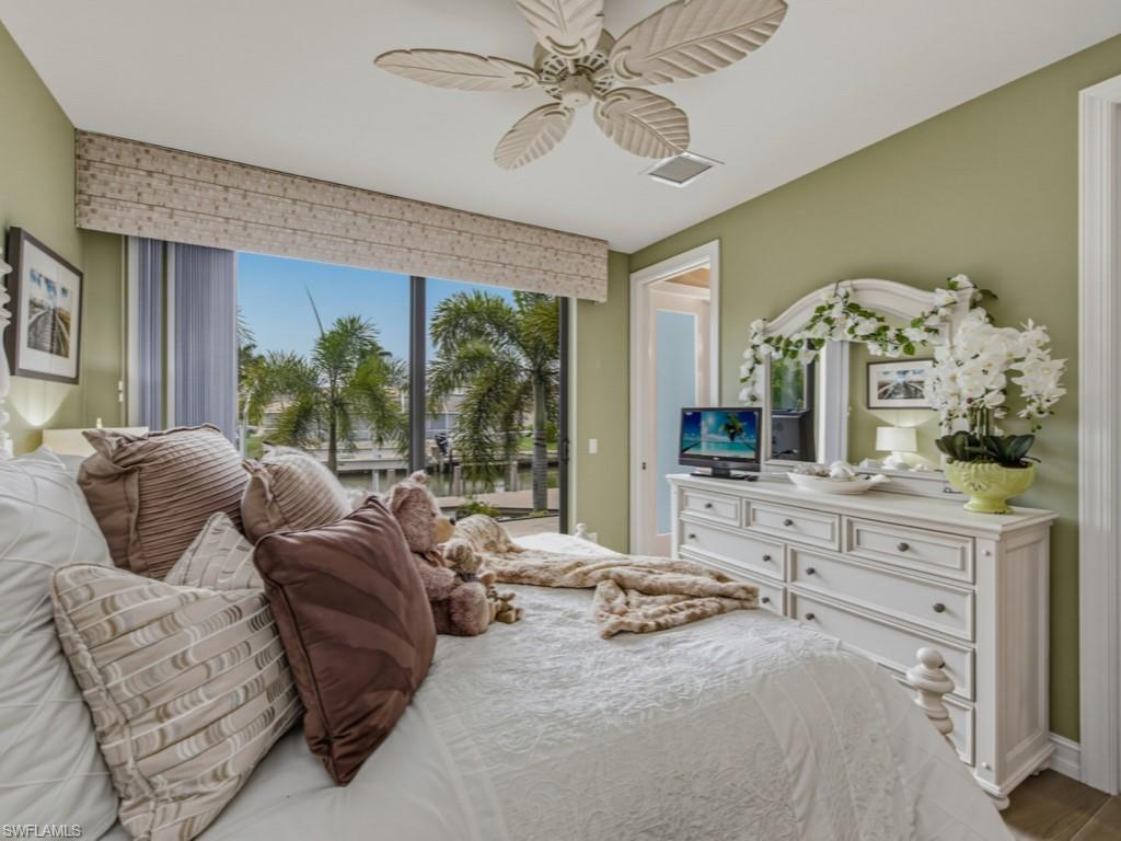 MARCO BEACH - Residential