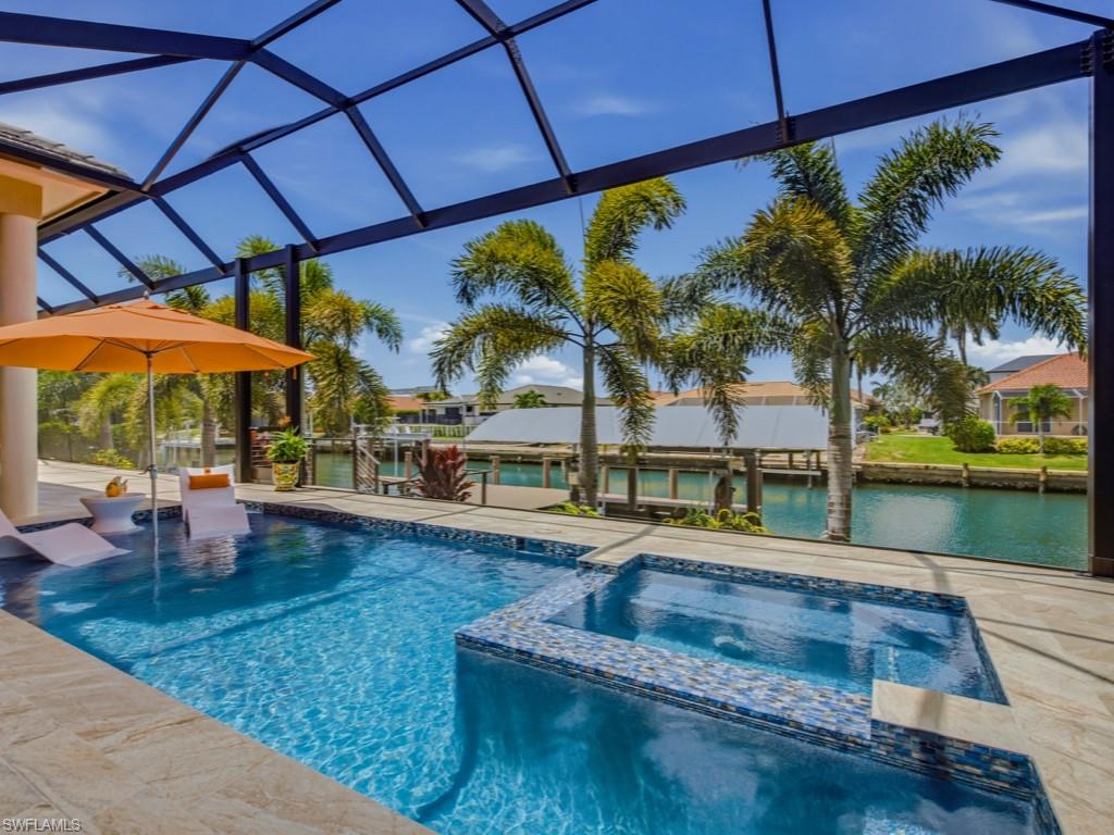 MARCO BEACH - Residential