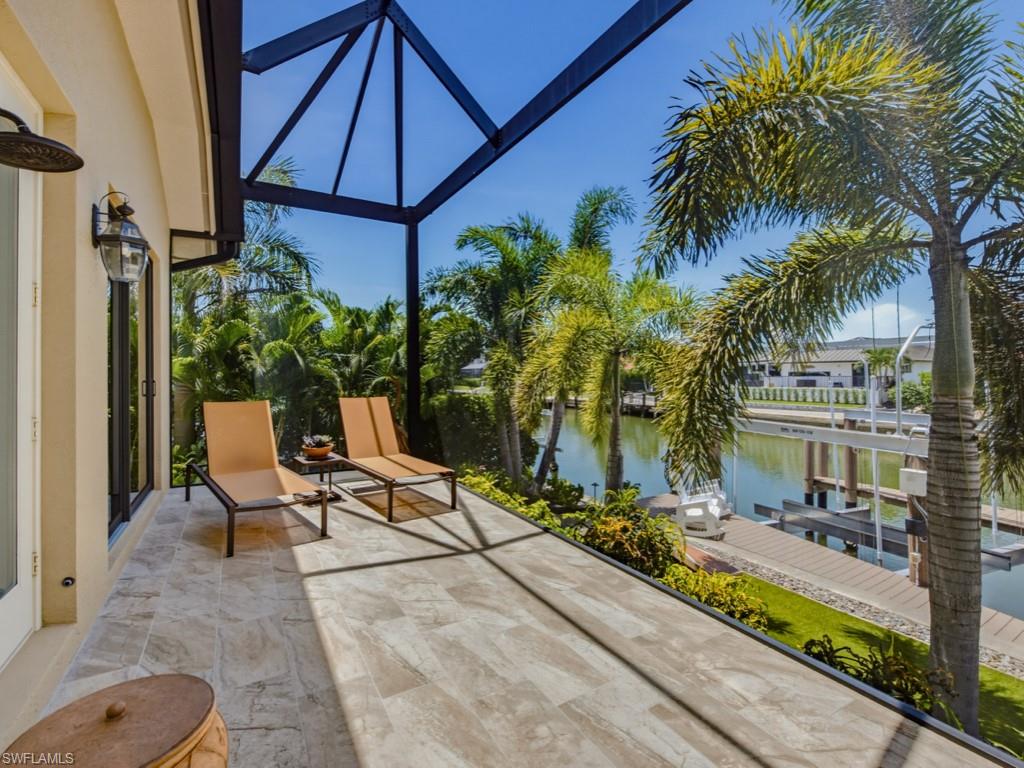 MARCO BEACH - Residential