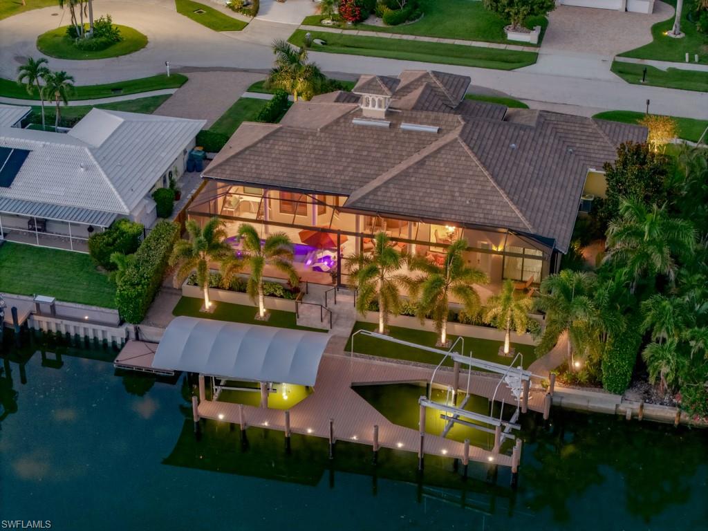 MARCO BEACH - Residential