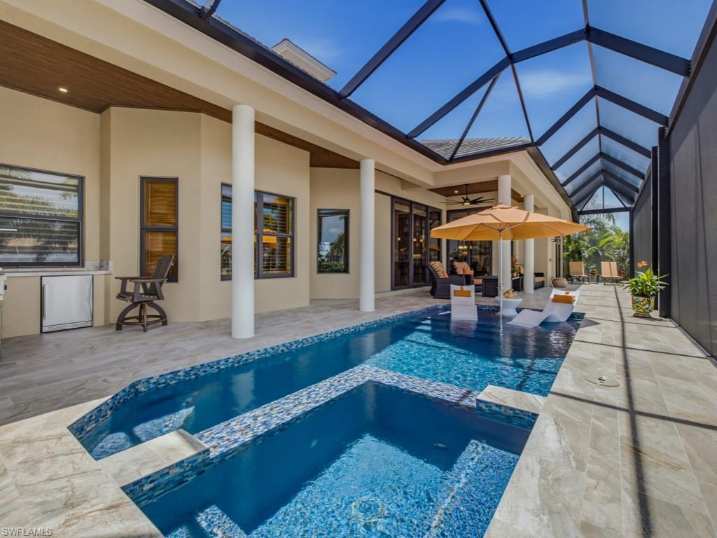 MARCO BEACH - Residential