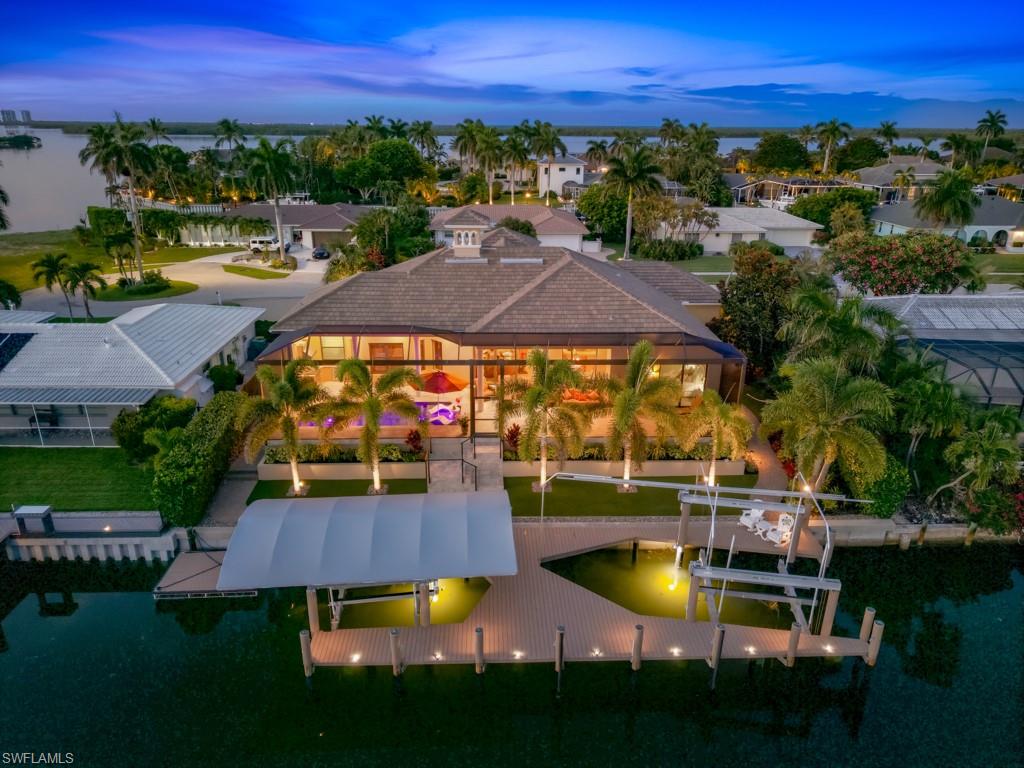 MARCO BEACH - Residential