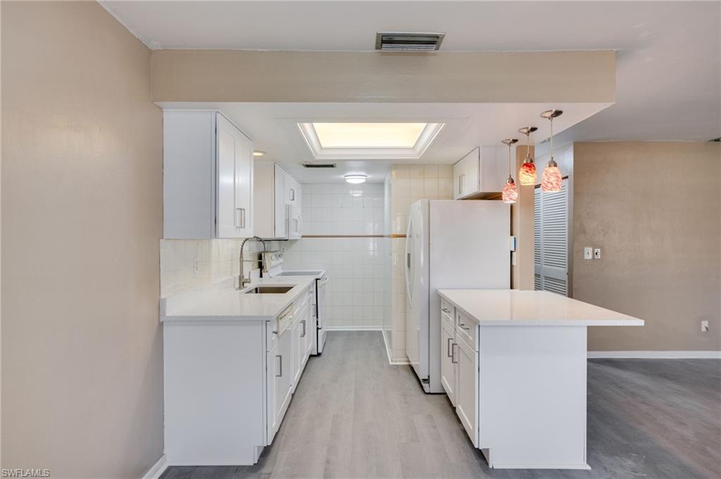 DANAH COURT CONDO - Residential