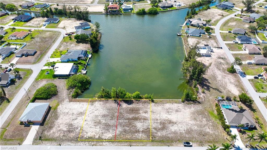 CAPE CORAL - Land