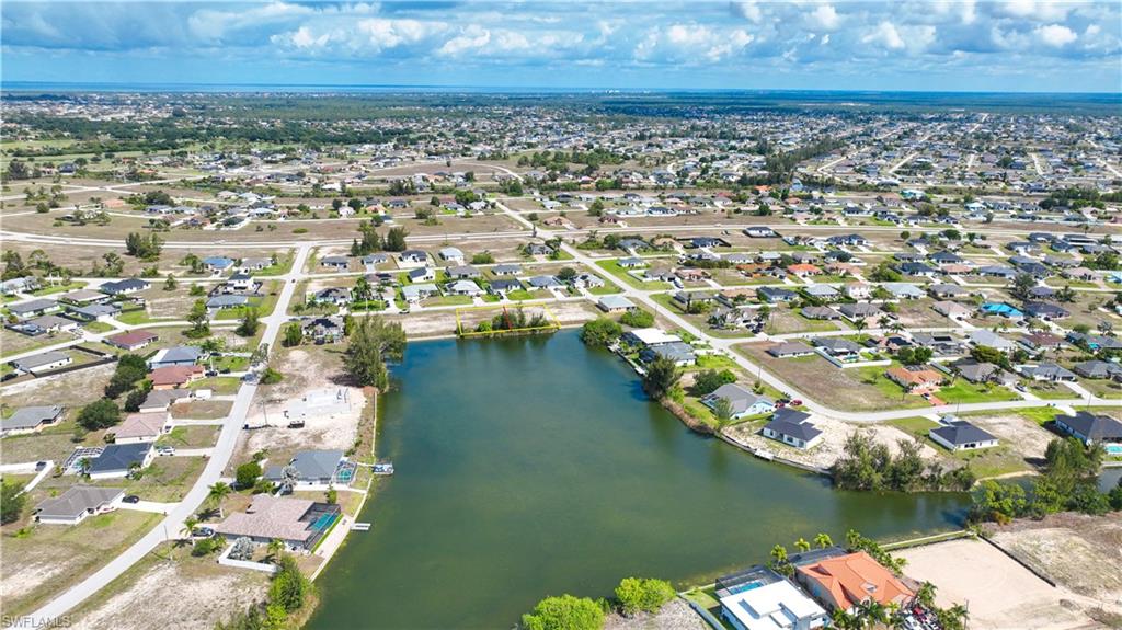 CAPE CORAL - Land