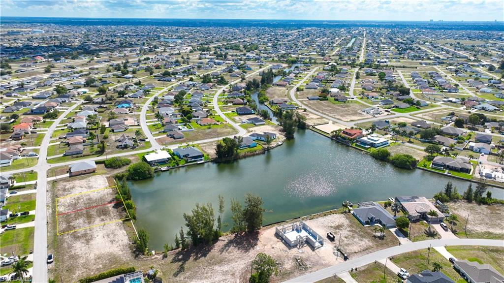 CAPE CORAL - Land