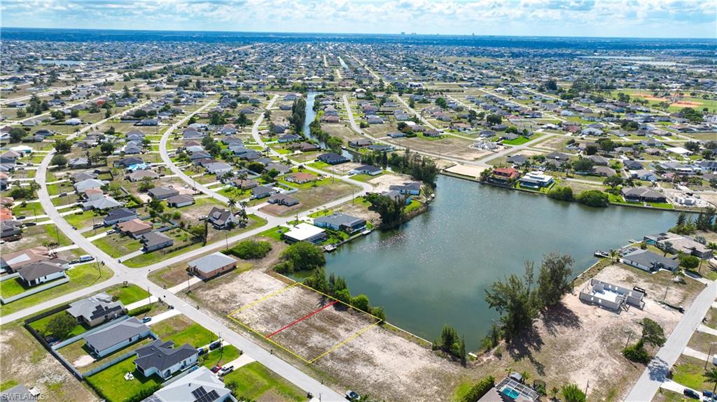 CAPE CORAL - Land