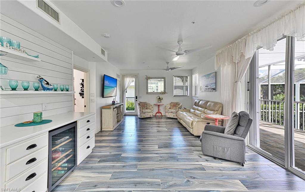 SOUTHPORT ON THE BAY - Residential