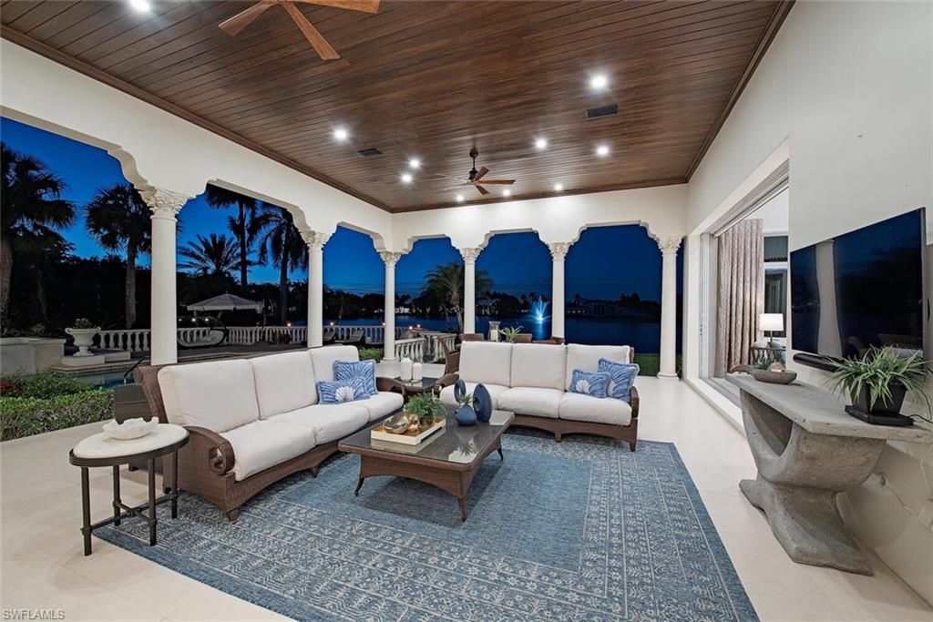 QUAIL WEST - Residential