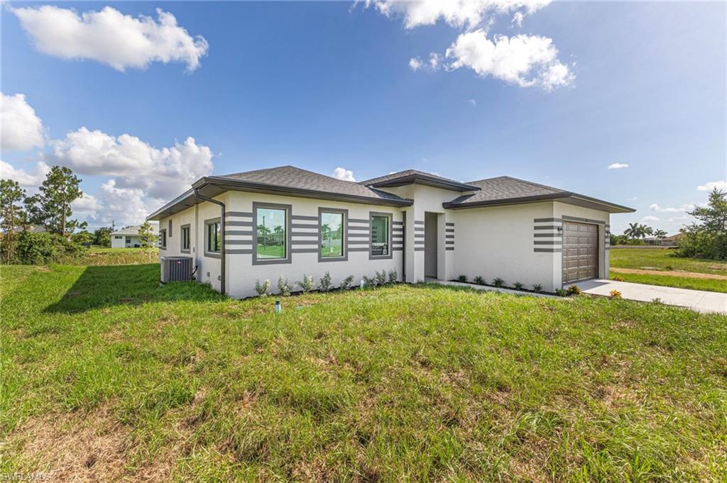 CAPE CORAL - Residential