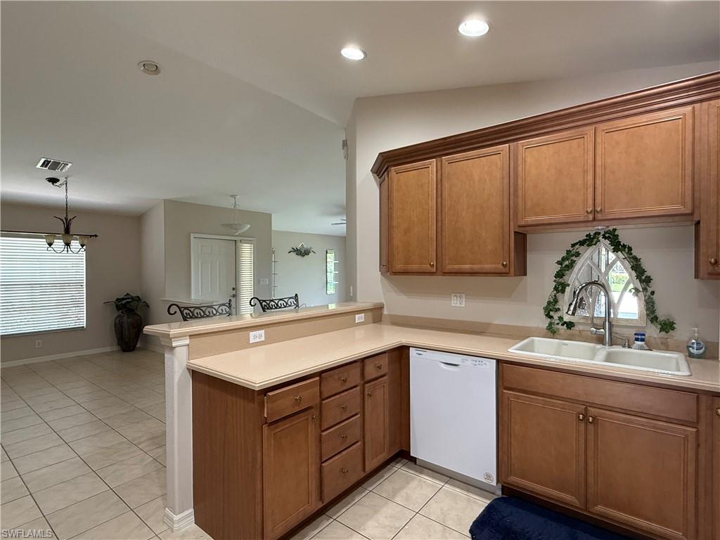 THE RESERVE AT ESTERO - Residential Lease
