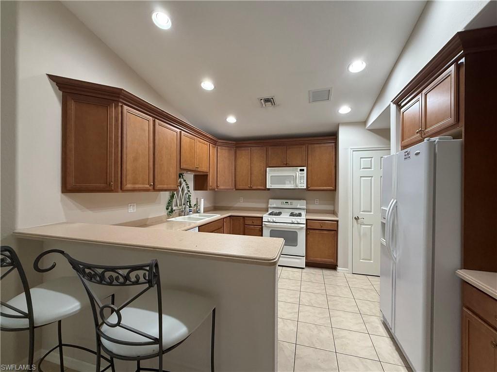 THE RESERVE AT ESTERO - Residential Lease