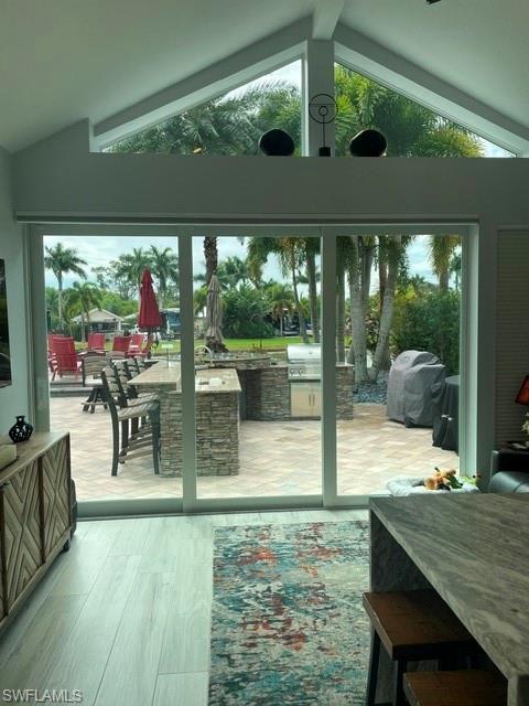 RIVERBEND MOTORCOACH RESORT - Land