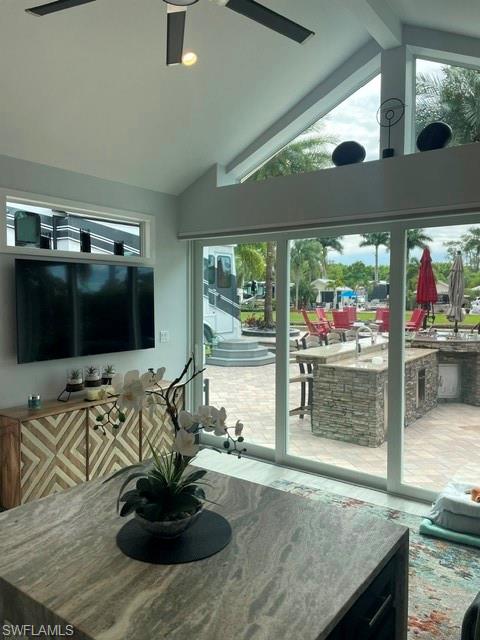 RIVERBEND MOTORCOACH RESORT - Land