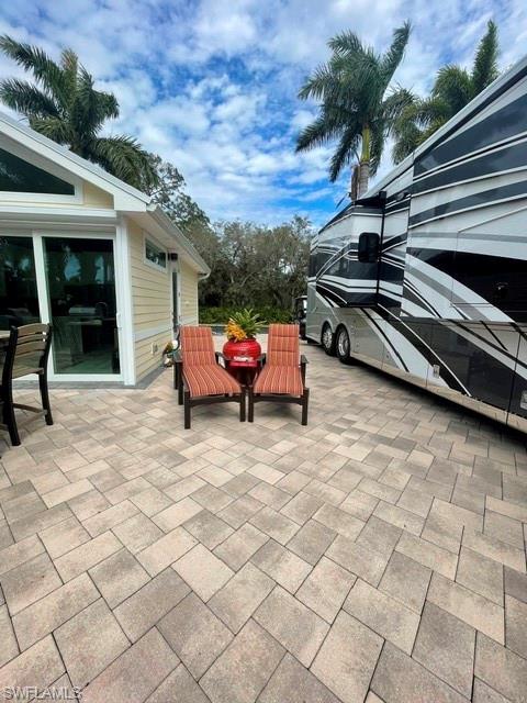 RIVERBEND MOTORCOACH RESORT - Land