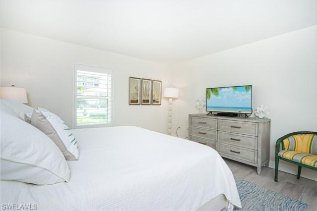JENNIFER SHORES - Residential Lease