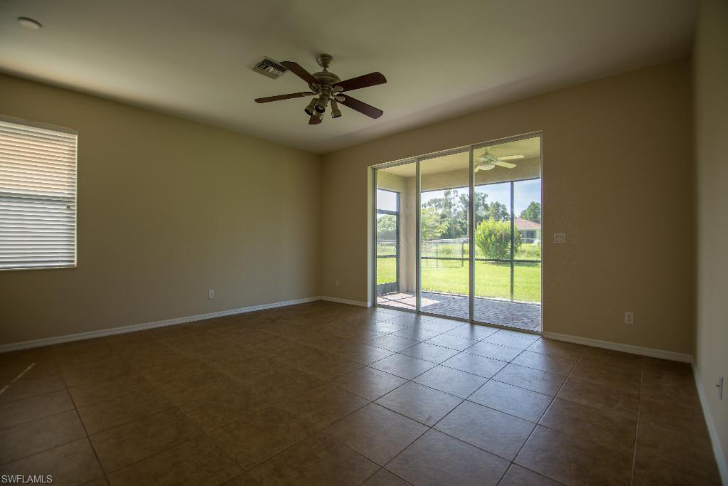 THE GROVES - Residential