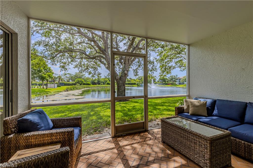 VICTORIA LAKES - Residential