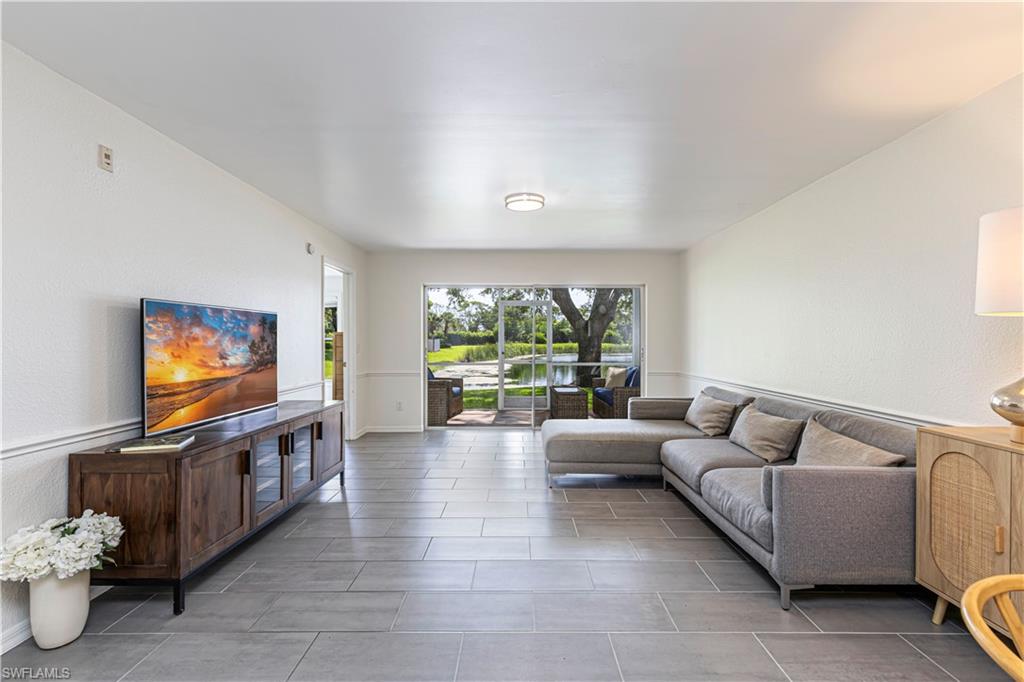 VICTORIA LAKES - Residential