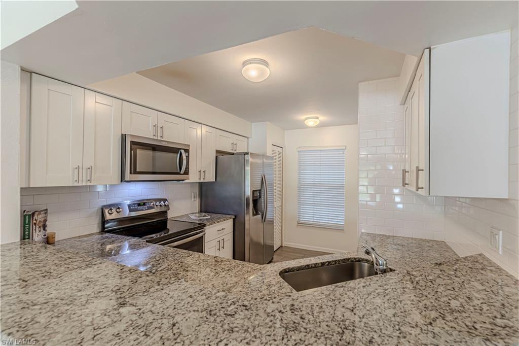VICTORIA LAKES - Residential