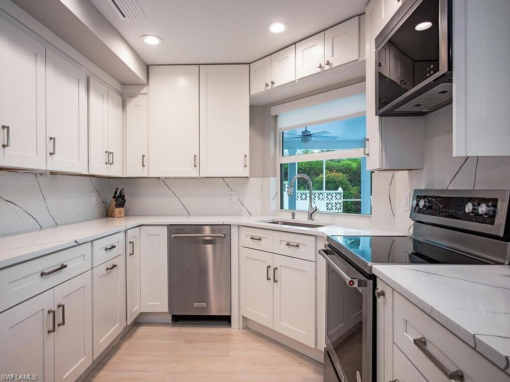 PARK SHORE - Residential