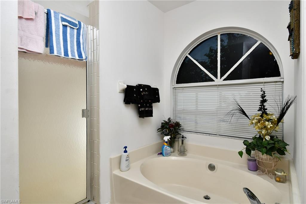 MIRROR LAKES - Residential