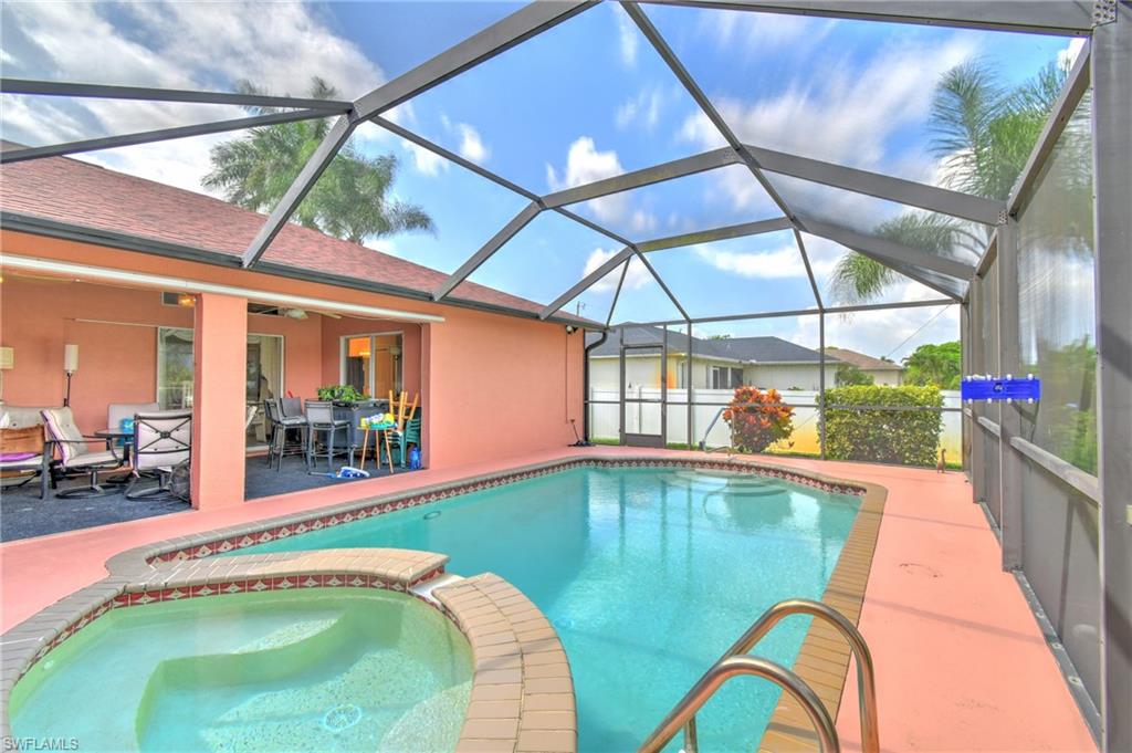 MIRROR LAKES - Residential