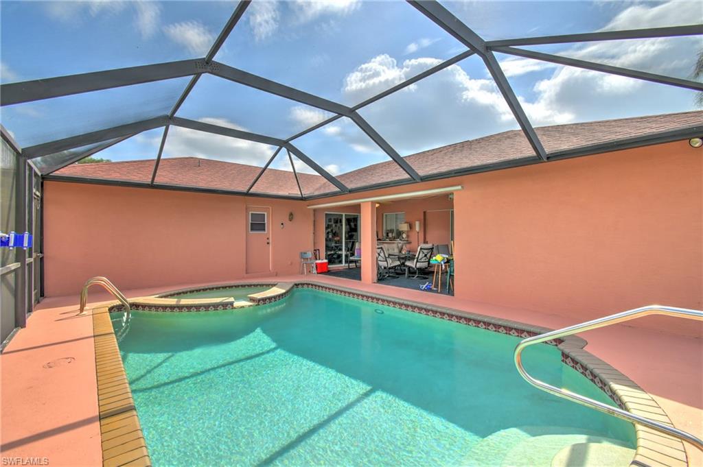 MIRROR LAKES - Residential