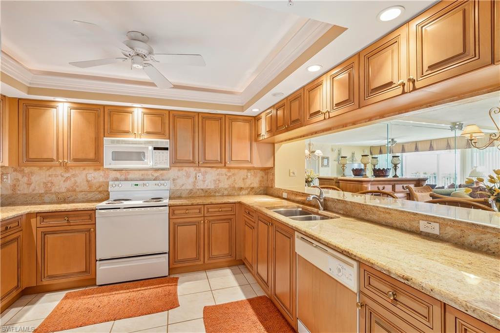 GULF BREEZE AT VANDERBILT - Residential