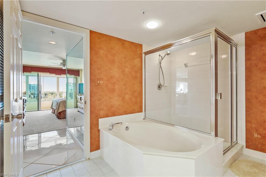 GULF BREEZE AT VANDERBILT - Residential